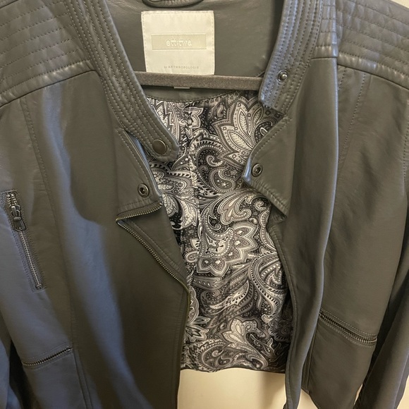 Jacket - Picture 2 of 4